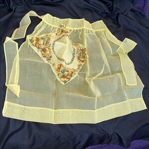 Vtg Sheer Yellow Hostess Half Apron Organza Floral Handkerchief Pocket MCM 50s